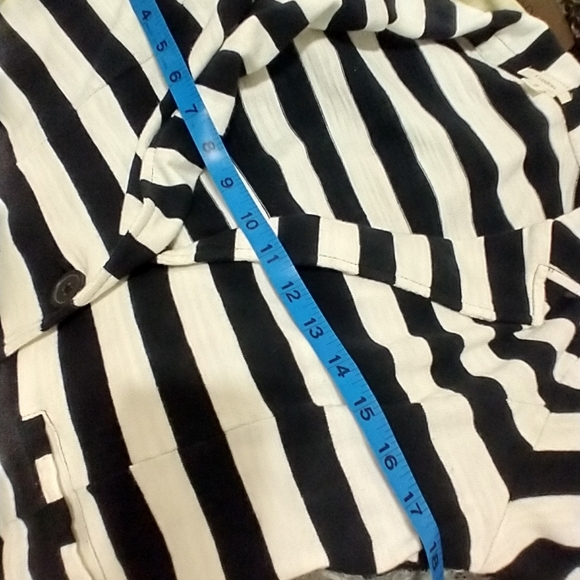 Caslon Light Blazer Jacket - Picture 9 of 9